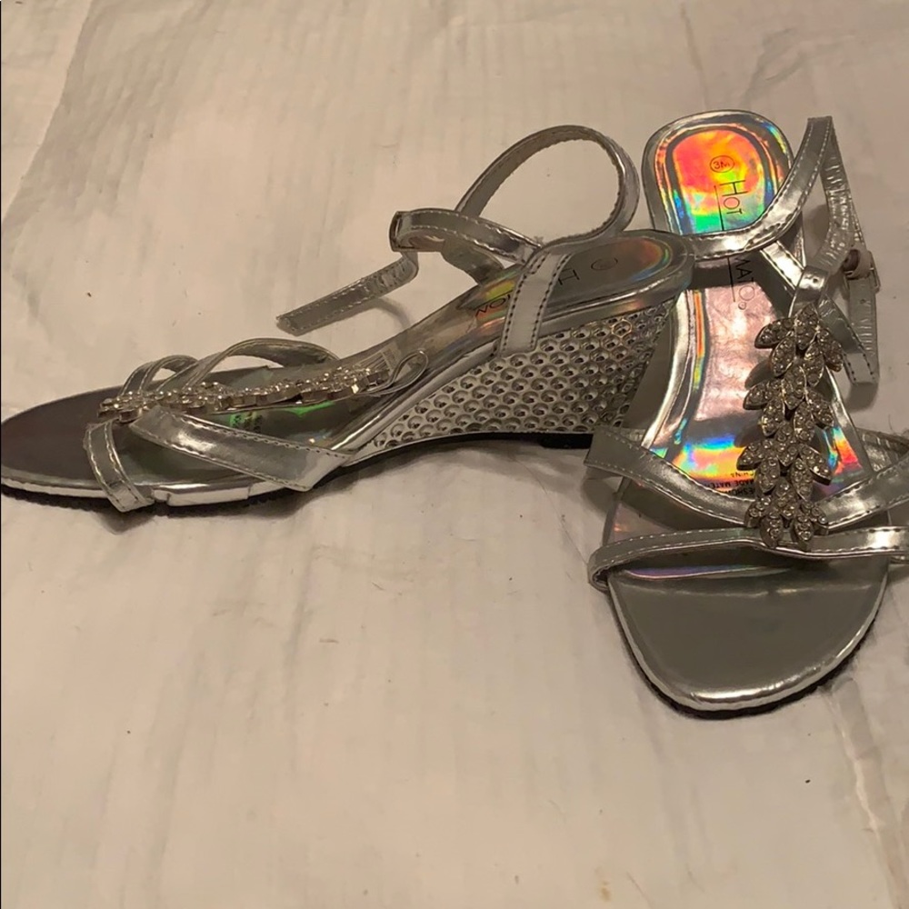 Dress shoes - Picture 3 of 5